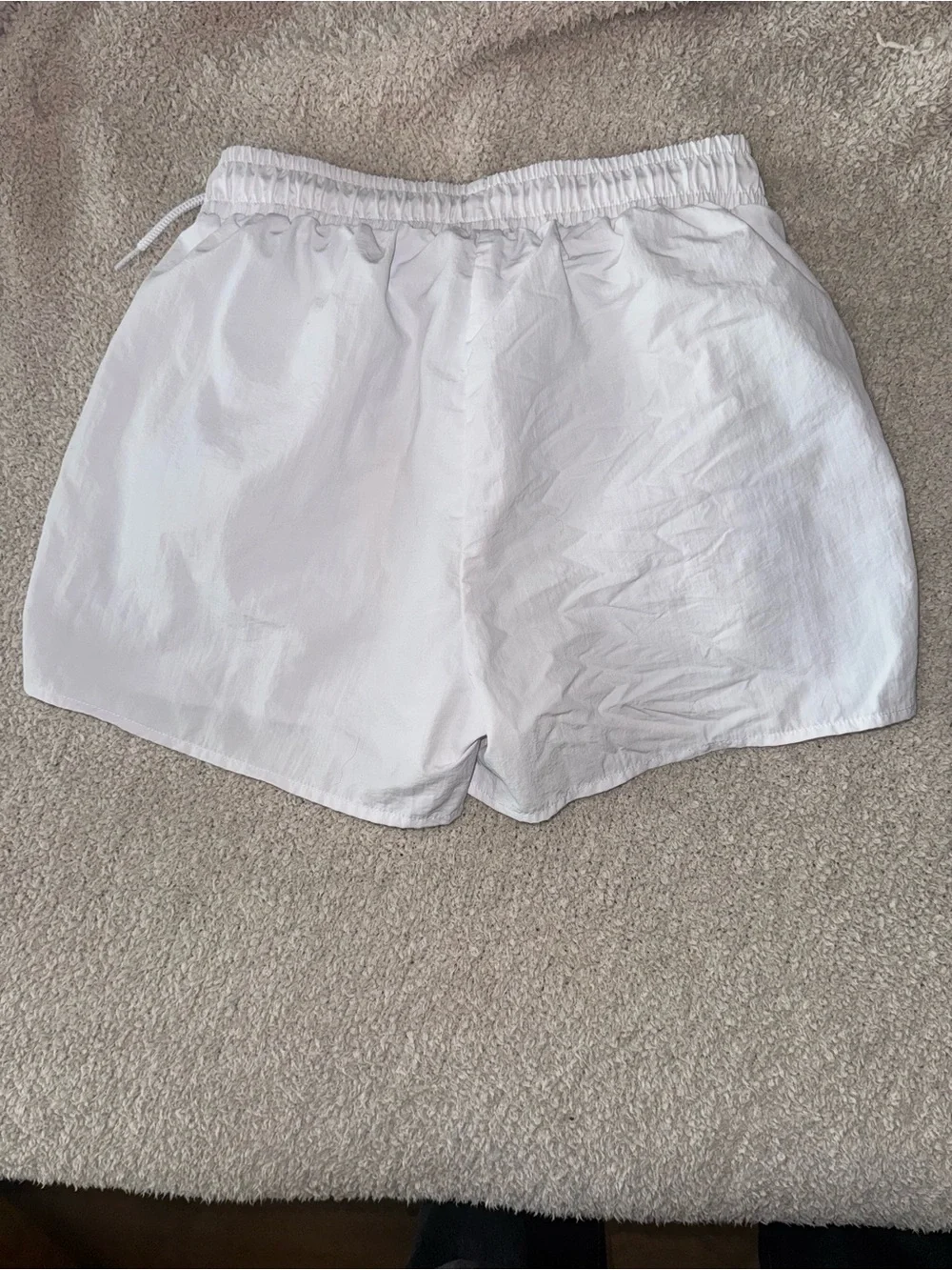 Alo Yoga Alumni Short White XS/S Nylon Side Pockets